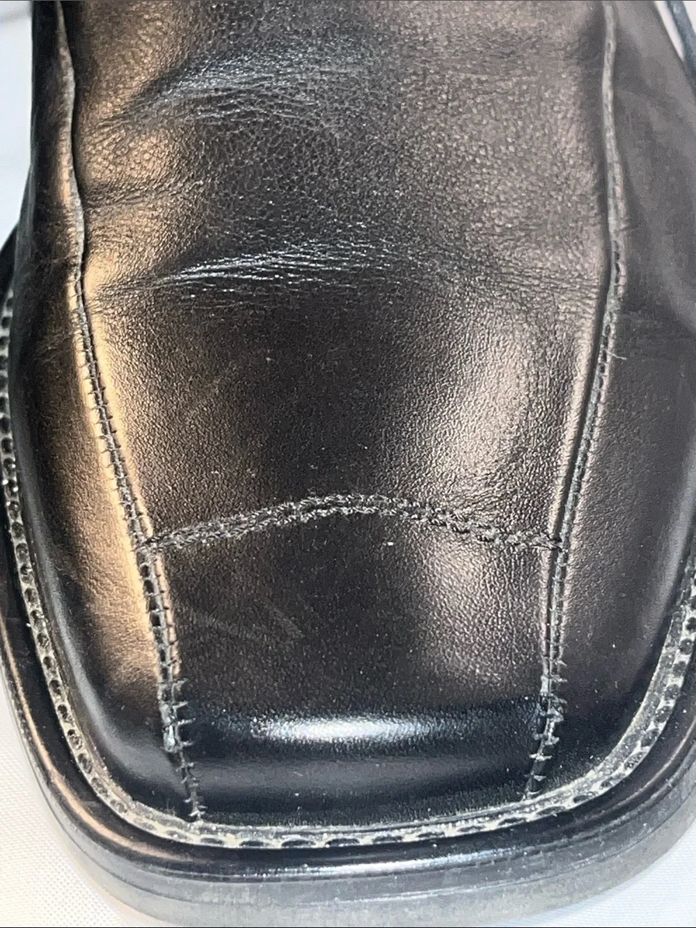 Men's Black Leather Chukka Boots - Sleek Lace-Up Dress Boot